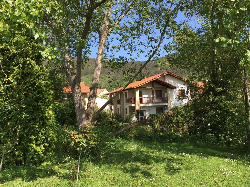 Apartamentos Rurales La Fuente Pesues Ngoại thất bức ảnh